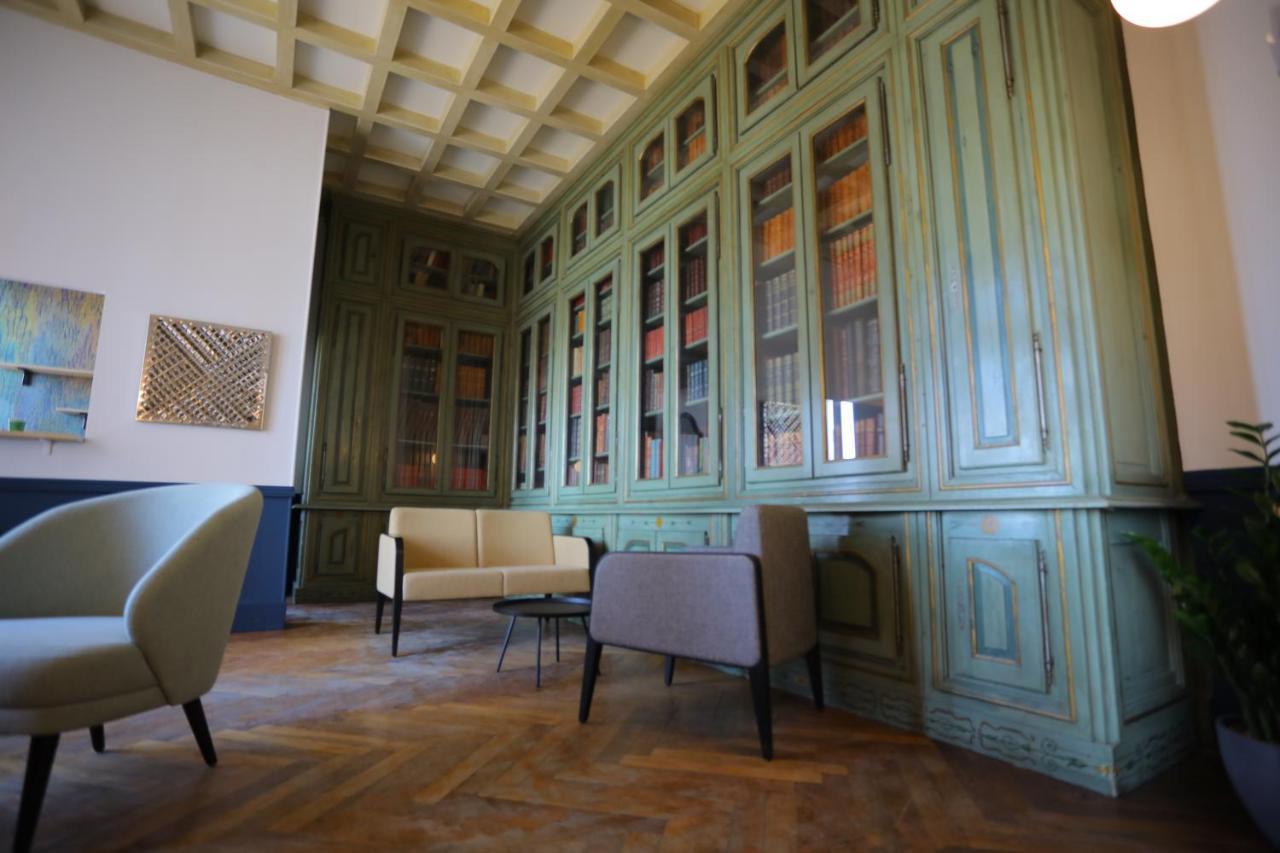 Hostellerie Du Chateau Des Fines Roches Châteauneuf-du-Pape Exterior foto