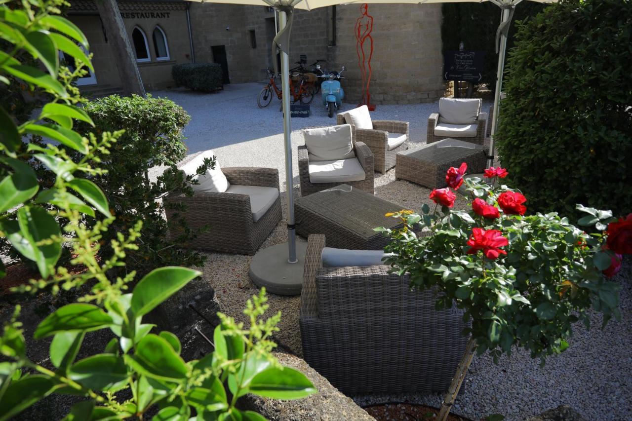 Hostellerie Du Chateau Des Fines Roches Châteauneuf-du-Pape Exterior foto